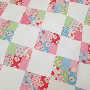 Bungalow Garden quilt kit...pattern designed by Mickey Zimmer...featuring Poise by Tanya Whelan...cottage style prints