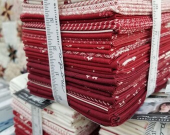 Red and White Gatherings fat quarter bundle by Primitive Gatherings for moda fabrics, 30 fat quarters