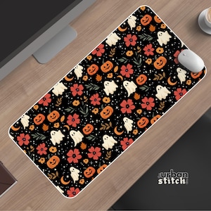 Tappetino da scrivania con bordo cucito per Halloween: design spettrale con fantasmi, zucche e fiori; decorazione autunnale