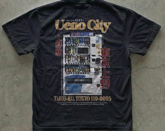 Camiseta de corte regular estilo Ueno / Camiseta gráfica estilo streetwear de Tokio / Camiseta de algodón con arte japonés