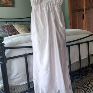 Romantic pink nightgown 1980s vintage Miss Dior pale pink butterfly detail embroidery classic never worn size S