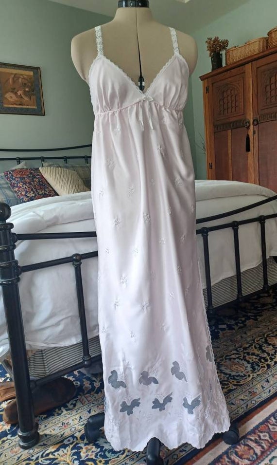 Romantic pink nightgown 1980s vintage Miss Dior pale … - Gem