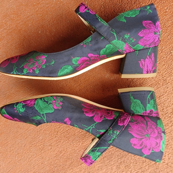 Brocade maryjanes magenta green black floral retro 1960s blocky heel and straps vintage Via Spiga size 6