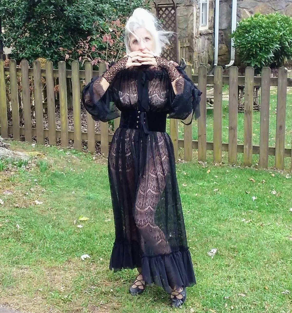 Sexy See Through Black Lace Vampire Witch Dress Victorian Gothic Interview  Vampire Bride Velvet Waist Cincher Neck Choker Romantic Steampunk -   Canada