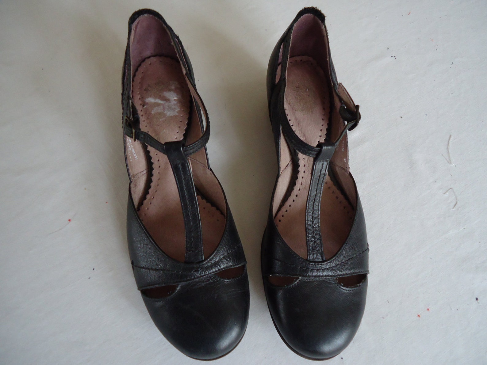 leather t strap shoes
