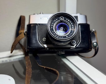Vintage Konica Film Camera – Hexanon 52mm Lens, Leather Case