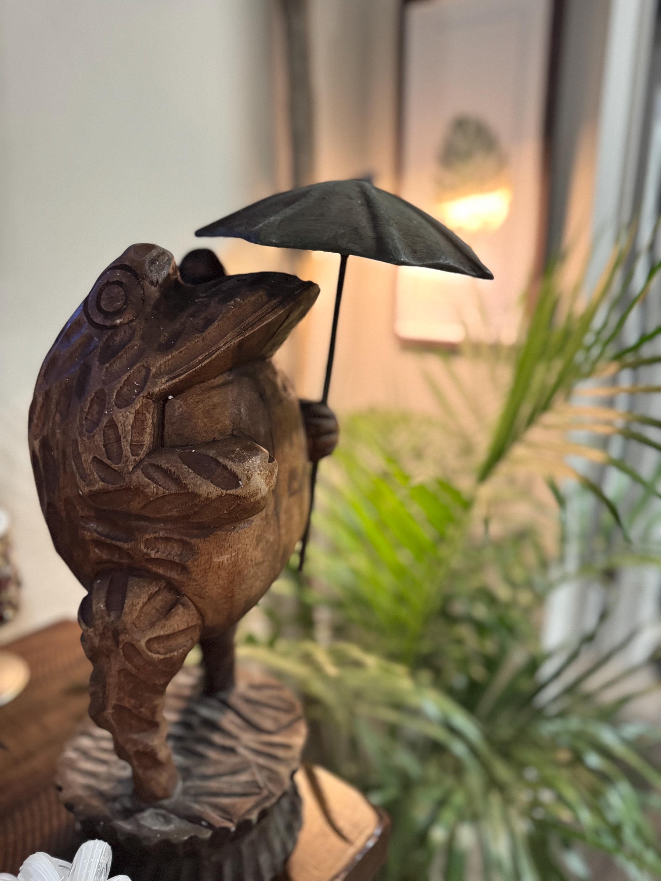 タイ製ヴィンテージ木製カエル彫刻フィギュア（無垢材、大）20インチ