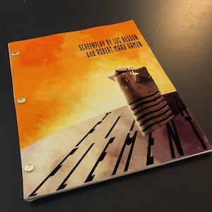 THE FIFTH ELEMENT Screenplay w/ Movie Buff Cover Art