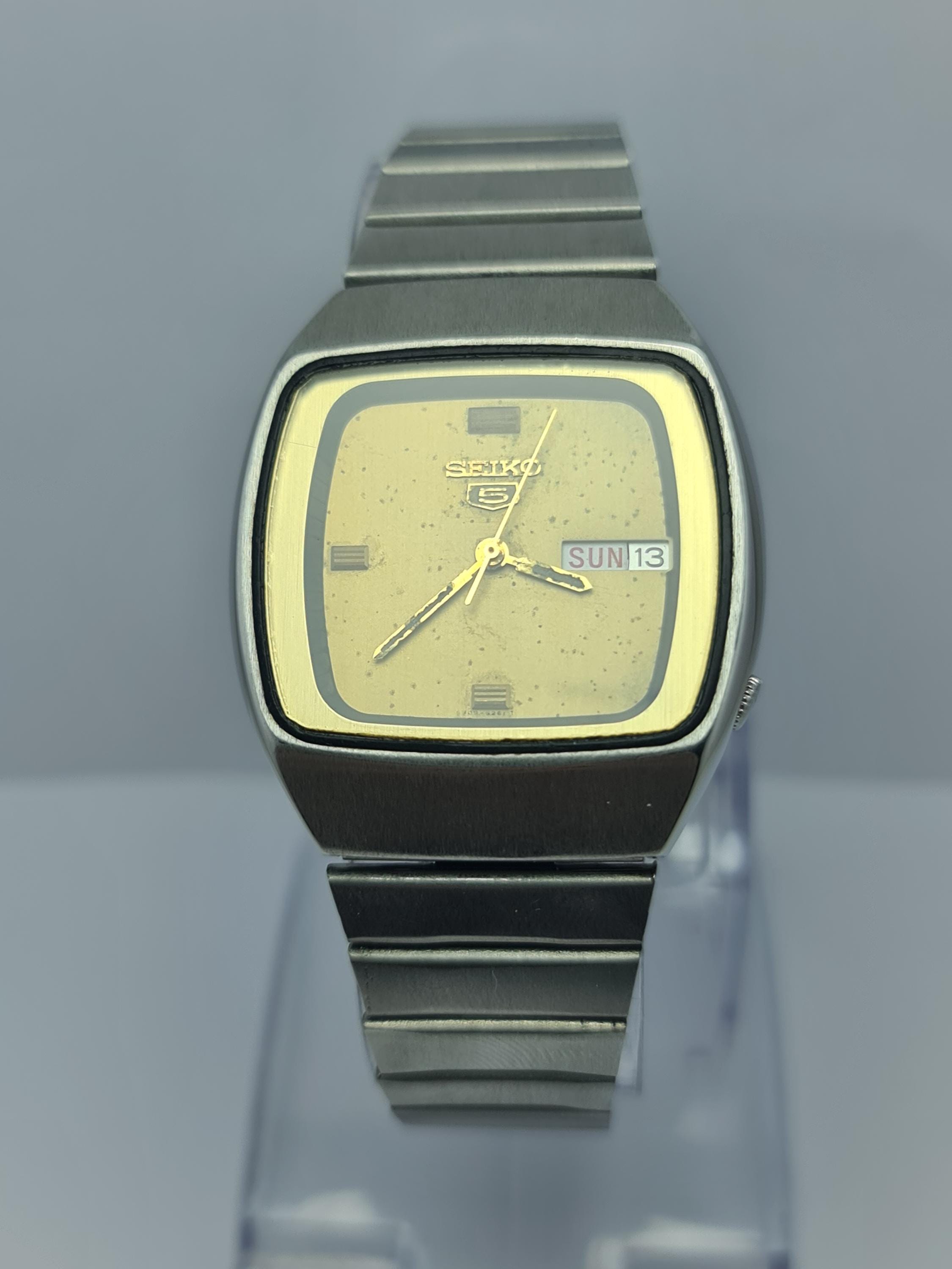 Vintage TV Seiko 5 Automatic Wrist Watch, Golden Yellow Square