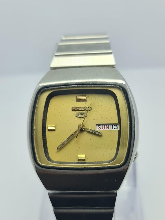 Vintage TV Seiko 5 Automatic Wrist Watch, Golden Yellow Square