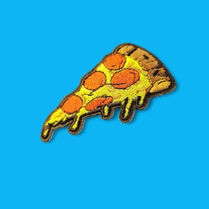 May include: Embroidered pizza slice patch with yellow cheese, orange pepperoni, and a brown crust. The patch is on a bright blue background. This patch is suitable for clothing, bags, or other fabric items.