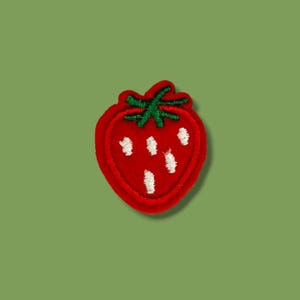 Écusson thermocollant fraise | Écusson pour vêtements | Écusson fraise thermocollant | Broderie thermocollante