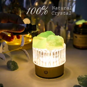 Moja lampa Energem Green Fluorite Crystal: uspokajająca, nastrojowa lampka nocna do sypialni, uzdrawiająca dekoracja kryształowa na biurko ze stojakiem LED
