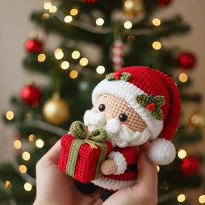 Patrón de crochet amigurumi de Papá Noel con regalo (PDF) - Muñeco navideño, términos de EE. UU., apto para principiantes, descarga instantánea