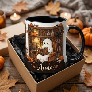 Gepersonaliseerde keramische Halloween-mok, op maat gemaakte spookachtige koffiekop, gezellig herfstcadeau