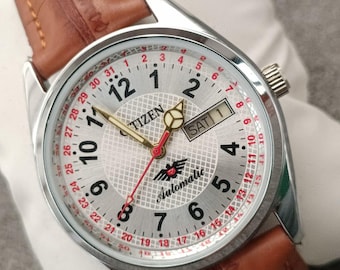 Vintage Citizen 36MM Automatic 8200 Japan Made Day-Date Men's Wrist Watch