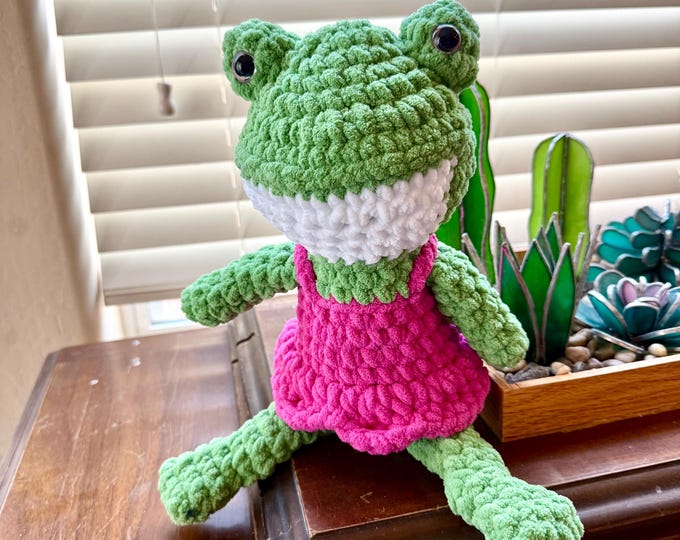 Crochet Frog Amigurumi Plush, crochet animal, amigurumi plush, stuffed animal, Handmade Gift