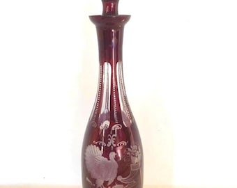 Decantador de licor vintage bohemio de cristal rojo rubí, vidrio checo tallado para Acción de Gracias