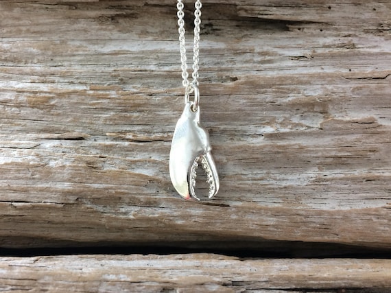 Lobster claw pendant best sale