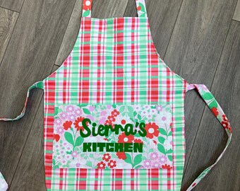 Women personalized apron, reversible floral to plaid, flirtatious retro coral, mint green,  women, teens, bridal shower, wedding, birthday