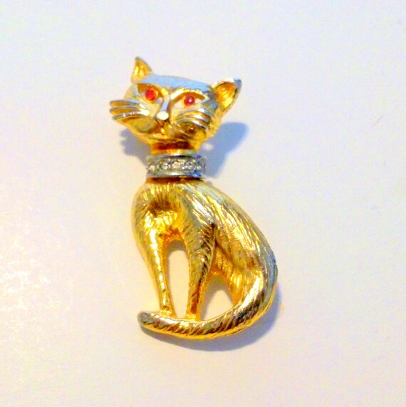 Broche Chat Avec Yeux Et Collier Strass - Alliage Doré 2 Microns - Occasion