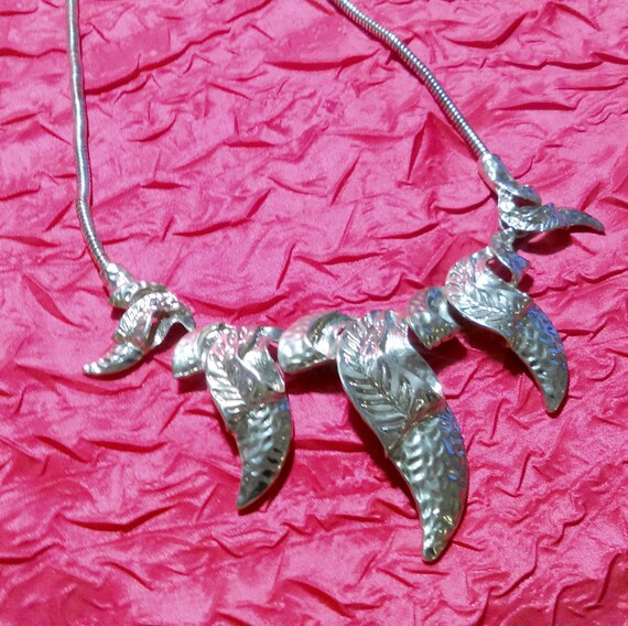 Silver Tone Snake Chain Leaf Statement Necklace - image 2