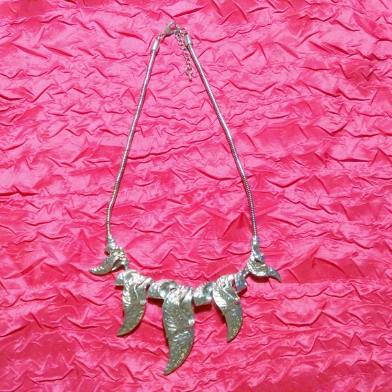 Silver Tone Snake Chain Leaf Statement Necklace - image 1