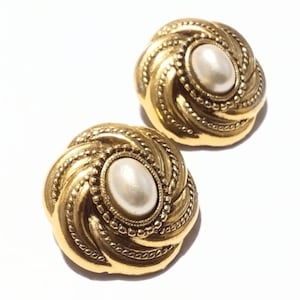 Vintage Gold Tone Swirl Faux Pearl Clip On Earrings