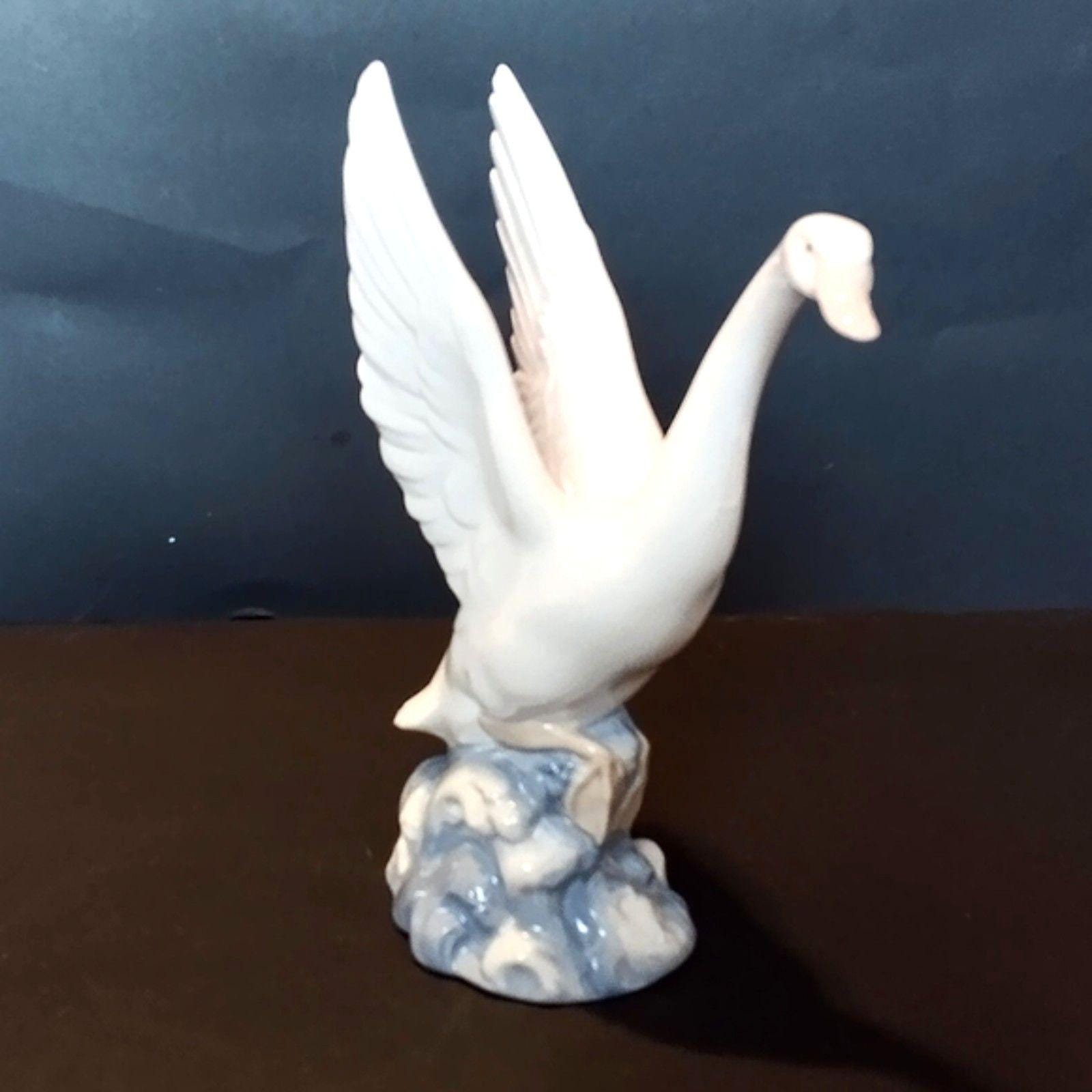 Lladro NAO Flying Swan Porcelain Figurine - Etsy
