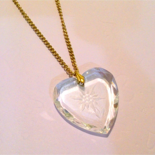 Vintage Reverse Carved Floral Design Crystal Heart Pendant Necklace