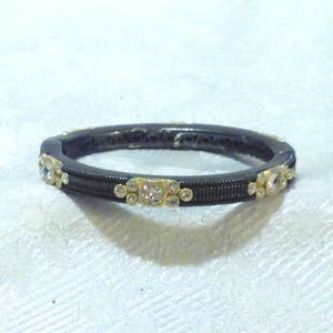 Vintage Armreif aus Gunmetal-farbenen Strasssteinen