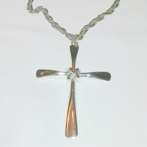 Vintage Versilberte christliche Kreuz Halskette