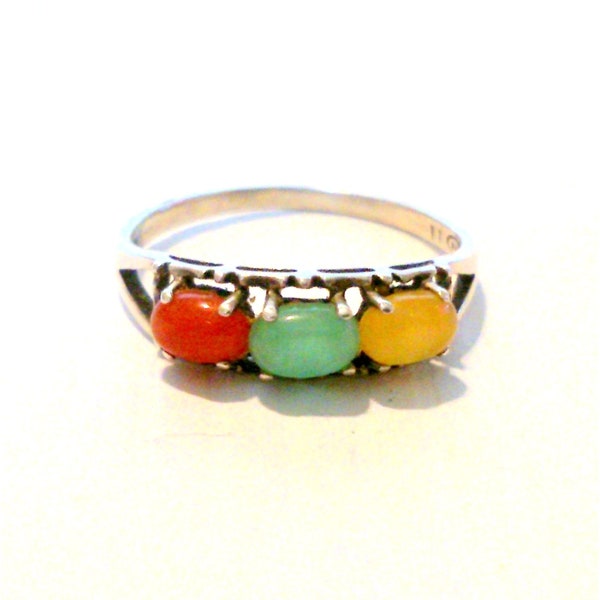 Vintage Sterling Silver Three Stone Multi Color Jade Ring