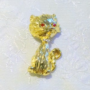Vintage Gold Tone Rhinestone Accented Cat Brooch