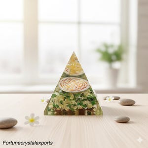 Yellow Aventurine Merkaba Star Orgonite Pyramid – Manifestation, Confidence & Abundance