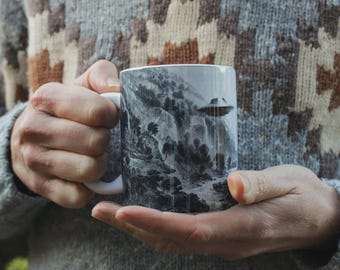 UFO Tasse – Vintage Style Sci-Fi Illustration – Außerirdische Raumschiff Kaffeetasse