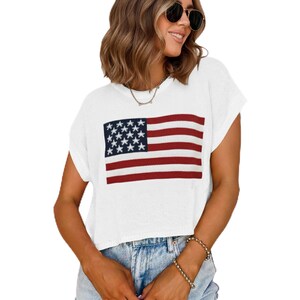 Long Sleeve American Flag Sweater, Patriotic USA Knit Top for Women, Elegant 4th of July Outfit, Star and Stripes Crewneck Sweater bild 6