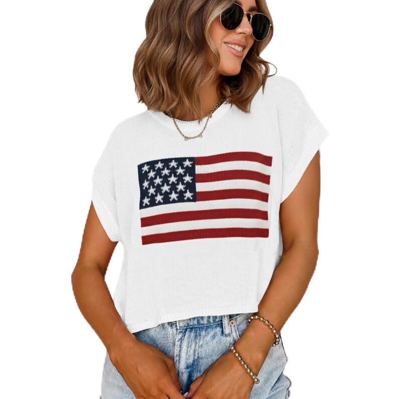 Long Sleeve American Flag Sweater, Patriotic USA Knit Top for Women, Elegant 4th of July Outfit, Star and Stripes Crewneck Sweater bild 6