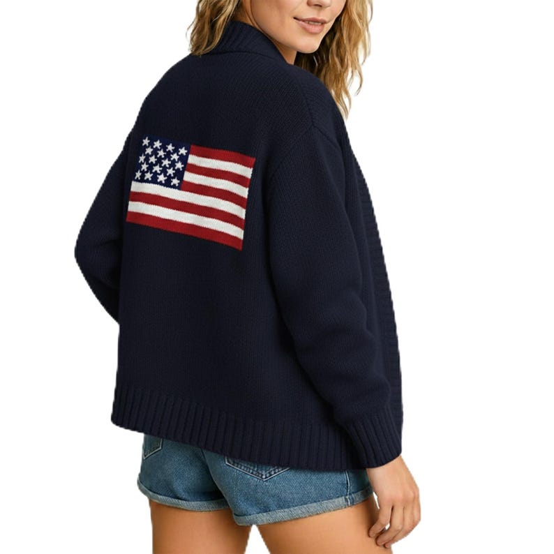 Long Sleeve American Flag Sweater, Patriotic USA Knit Top for Women, Elegant 4th of July Outfit, Star and Stripes Crewneck Sweater bild 9