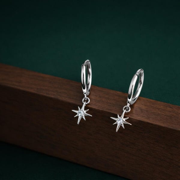 Pendientes de aro pequeños de plata de ley con diseño de estrella, delicados pendientes de estrella polar, aros celestiales, bolsa de regalo.