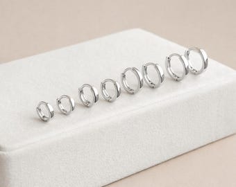 925 Sterling Silver Hoop Earrings – Anti Tarnish – Tiny Simple Hoops (Multiple Sizes) – In Silver And Gold