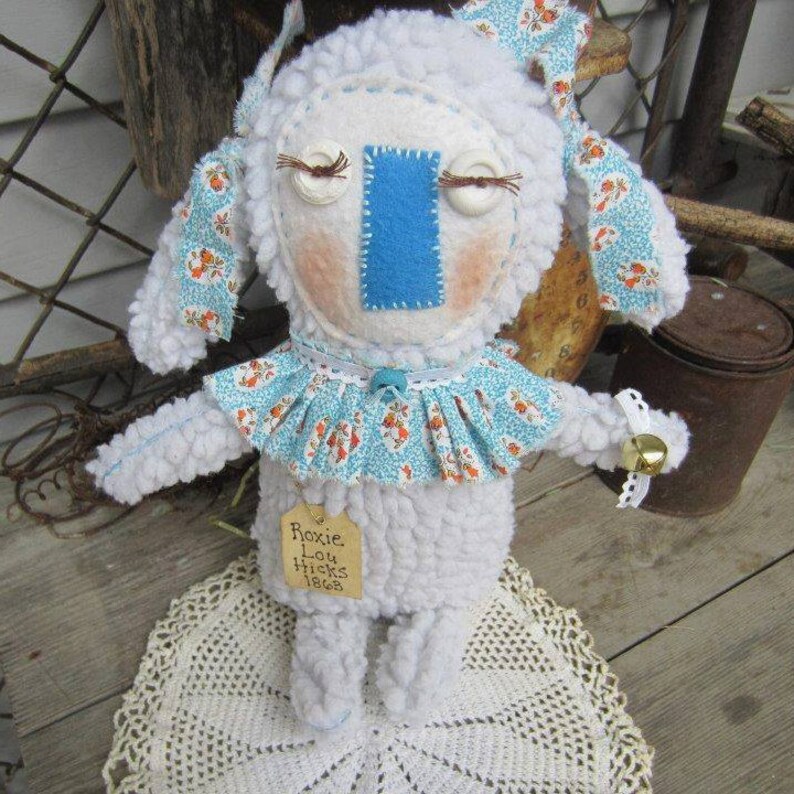 Rustic Dolls Handmade Primitive Sheep Doll: Rustic Farmhouse Decor - Etsy