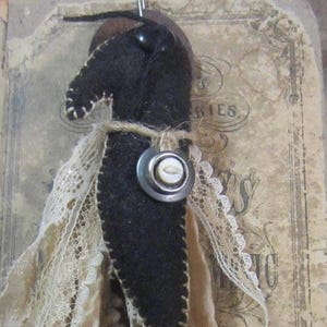 Handmade Crow Tassel: Primitive Farmhouse Decor, Junk Journal Embellishment