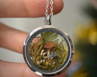 Nature Inspired Woodland Mushroom Pendant with Moss and Dried Forest Plants