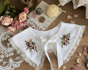 Pack of 2 Vintage Lace Detachable Collar for Women: Handmade Embroidered Accessories