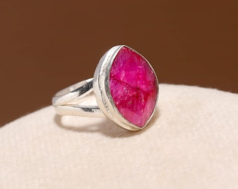 MuttertagGifts Marquise Rubin Sterlingsilber Ring, Zierliche Stacking Band