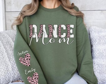 Kundenspezifisches Tanz Mom Sweatshirt mit Namen auf dem Ärmel, Pink Leopard Dance Mom Sweatshirt, Dance Mama Crewneck, Muttertagsgeschenke