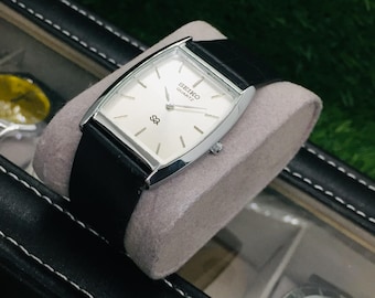 Vintage Seiko N 4N21 5250 White Dial Lady Quartz Watch Japan
