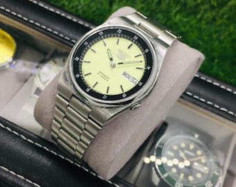 Vintage Seiko 5 Railway automatisk klocka: vit urtavla, rostfritt stålarmband, armbandsur