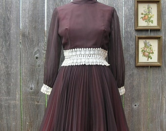 Vintage 60s CHOCOLATE And CREAM Party Dress